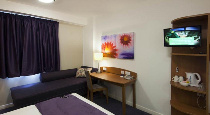 Premier Inn Chester Central - North חדר תמונה