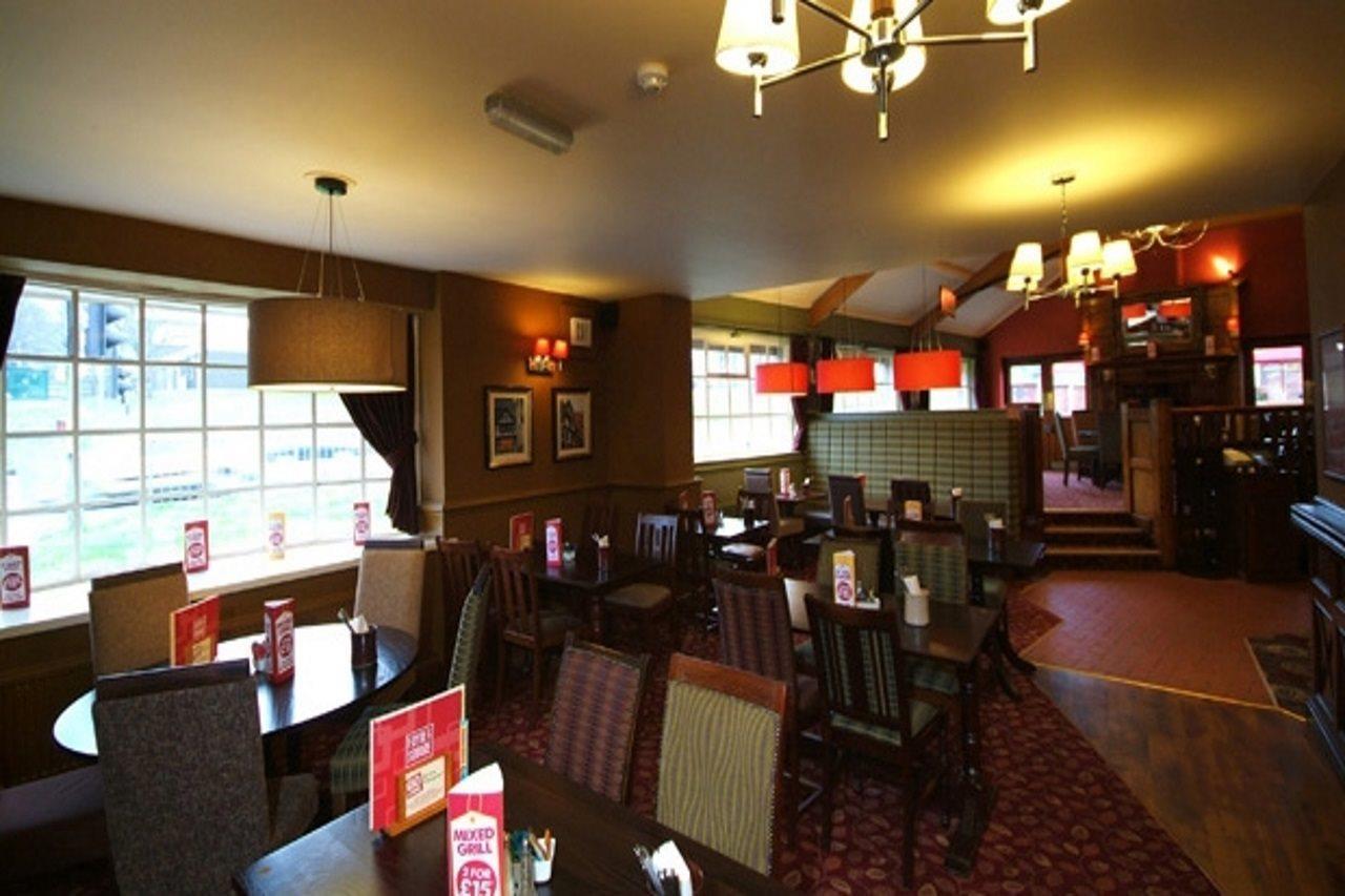 Premier Inn Chester Central - North מראה חיצוני תמונה